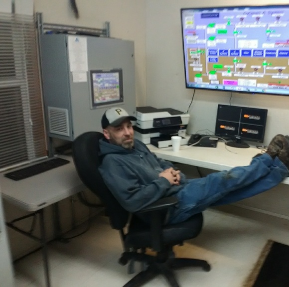 Meet your Posher, Justin - Picture 1 of 1